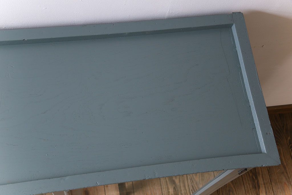 アンティーク家具　ペイント　アンティーク　脚付き!古い収納棚(キャビネット)