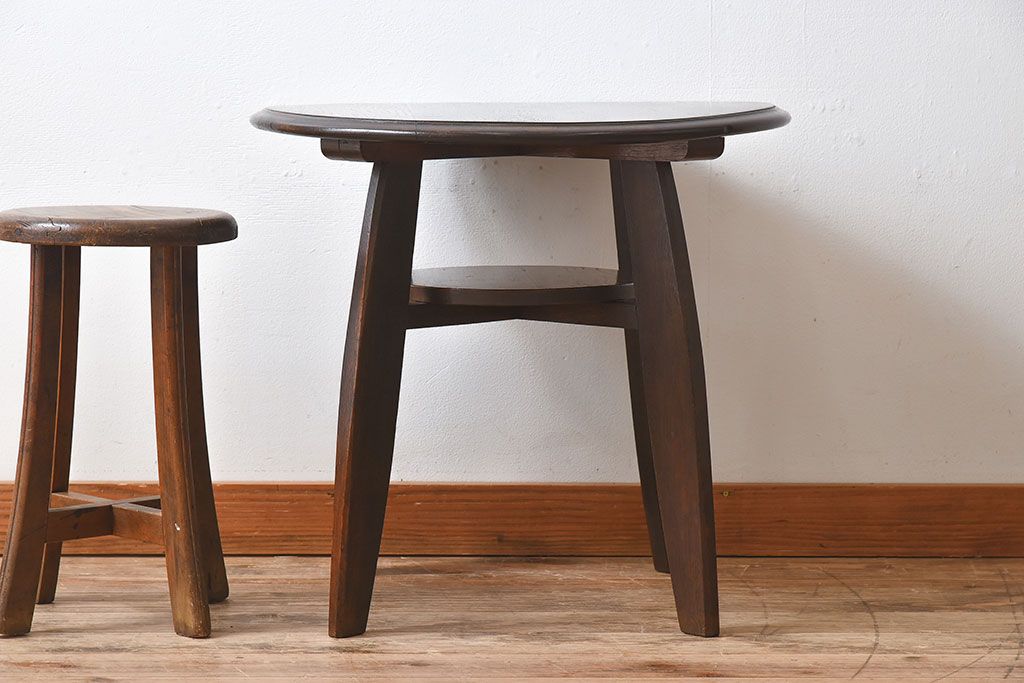 アンティーク家具　和製アンティーク　ナラ材使用!シックな味わいのある小ぶりなカフェテーブル