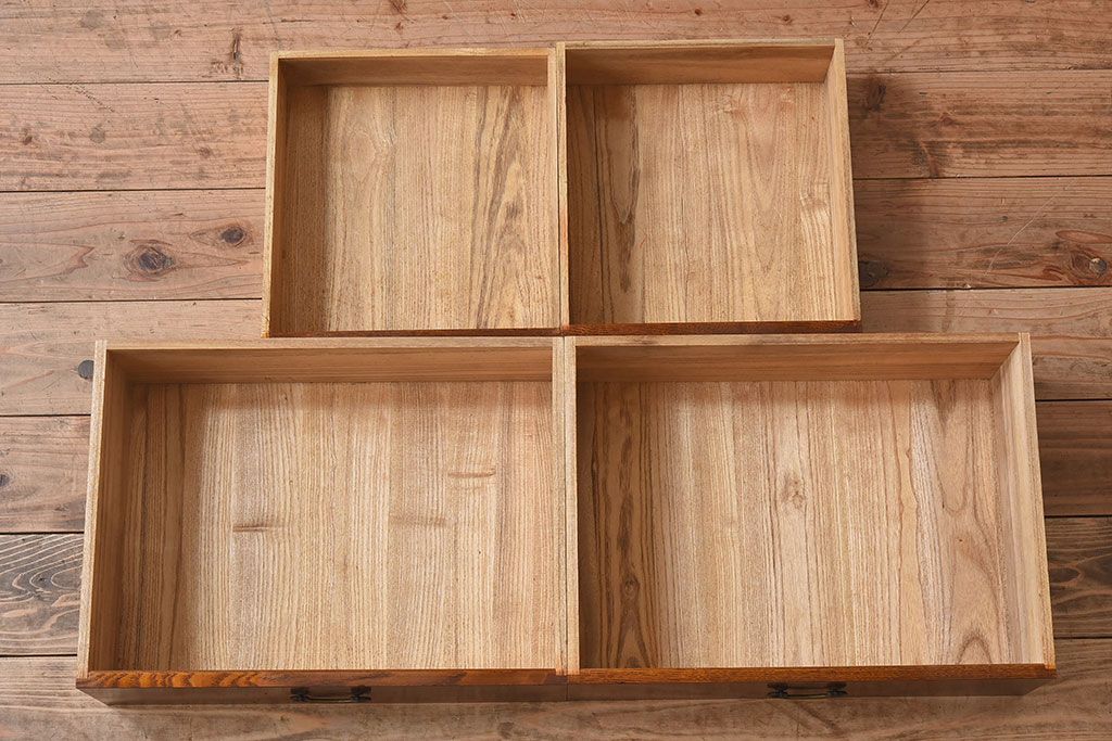 レトロ家具　和製アンティーク　レトロなデザインの茶箪笥