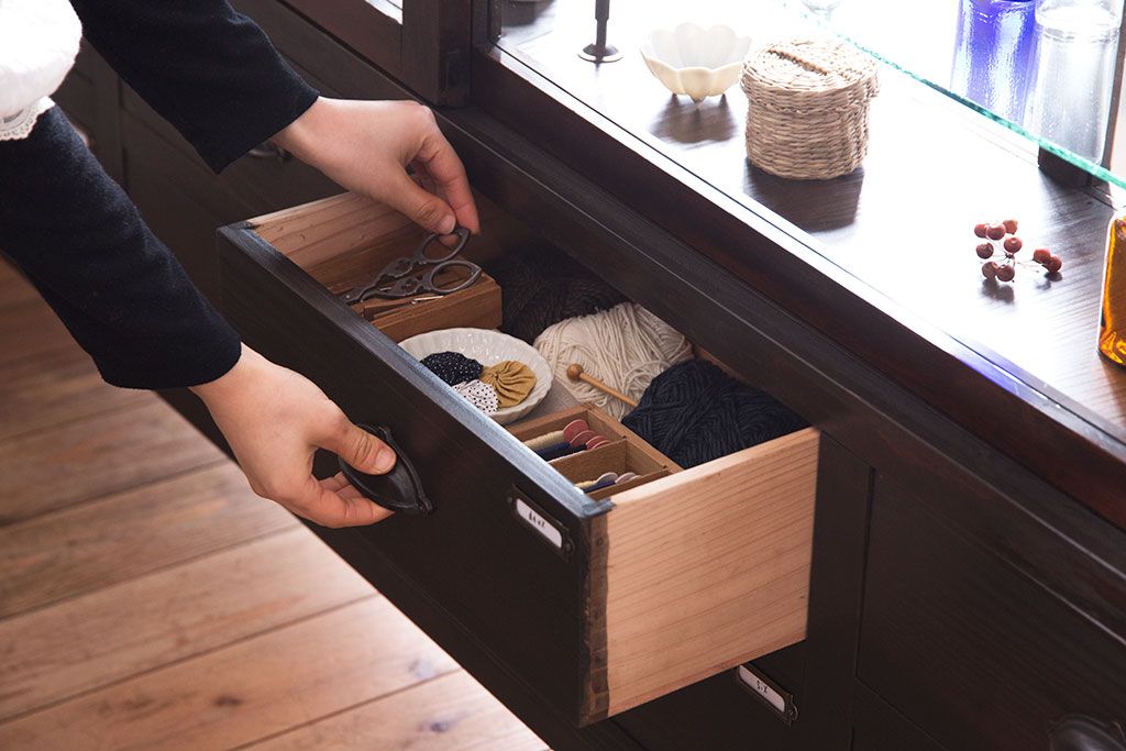 アンティーク家具　和製アンティーク　引き出し付き!カウンター型ガラスケース(カウンターテーブル)(2)