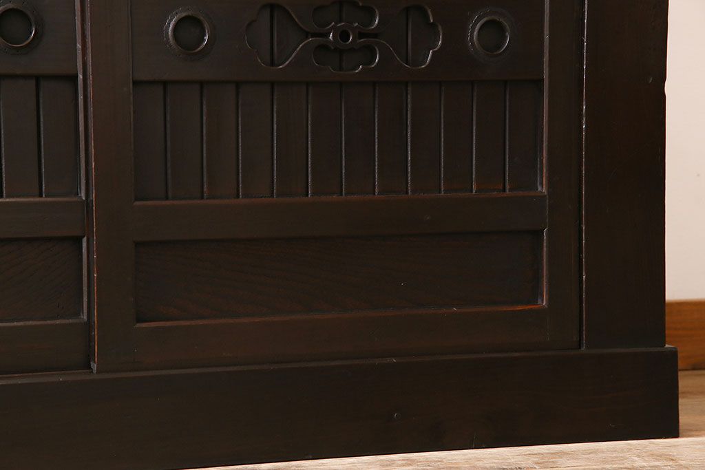 アンティーク家具　古民具・骨董　上品な佇まいの六尺水屋箪笥サイドボード(収納棚・食器棚)