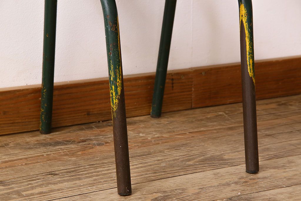ヴィンテージ家具　イギリス　鉄脚スクールチェア(チャイルドチェア、キッズチェア、アームチェア、ダイニングチェア、板座チェア、ベビーチェア、こども椅子、子どもイス、ビンテージ、英国)