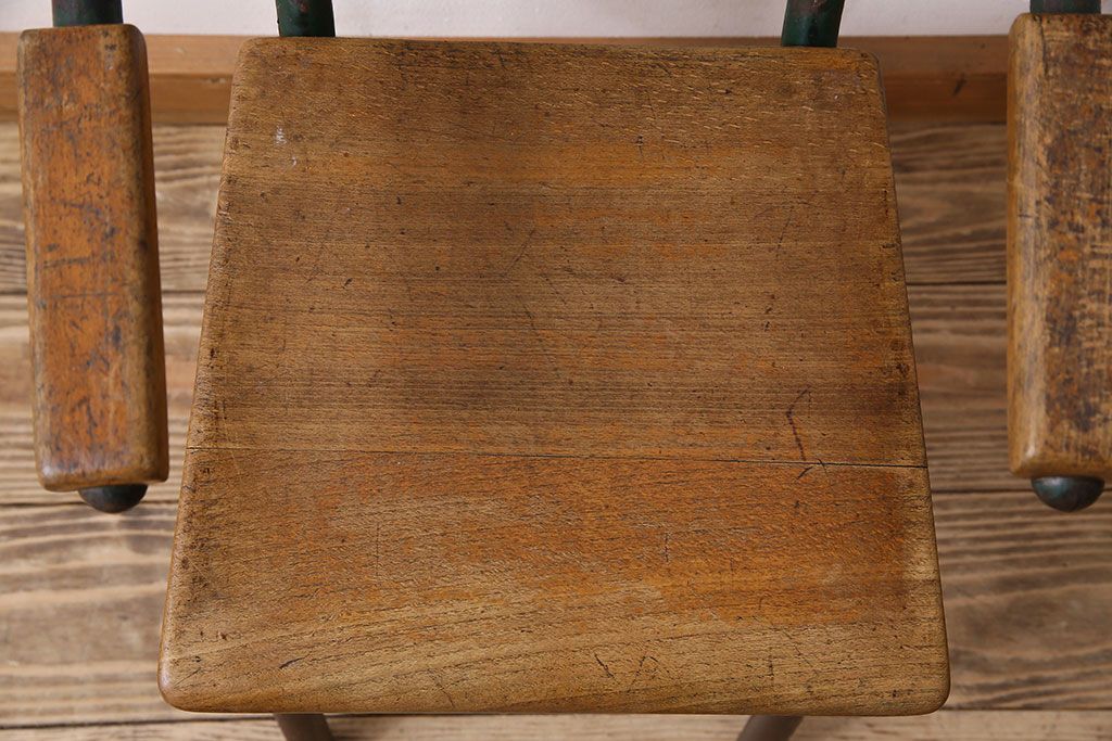 ヴィンテージ家具　イギリス　鉄脚スクールチェア(チャイルドチェア、キッズチェア、アームチェア、ダイニングチェア、板座チェア、ベビーチェア、こども椅子、子どもイス、ビンテージ、英国)