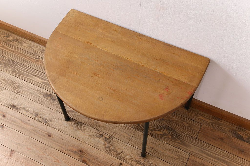 ヴィンテージ家具　半円型天板　鉄脚スクールデスク(キッズデスク)　イギリス　ビンテージ(2)