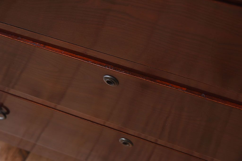 アンティーク家具　檜材天板　鉄脚付き時代箪笥ローボード　前面欅材　和製アンティーク