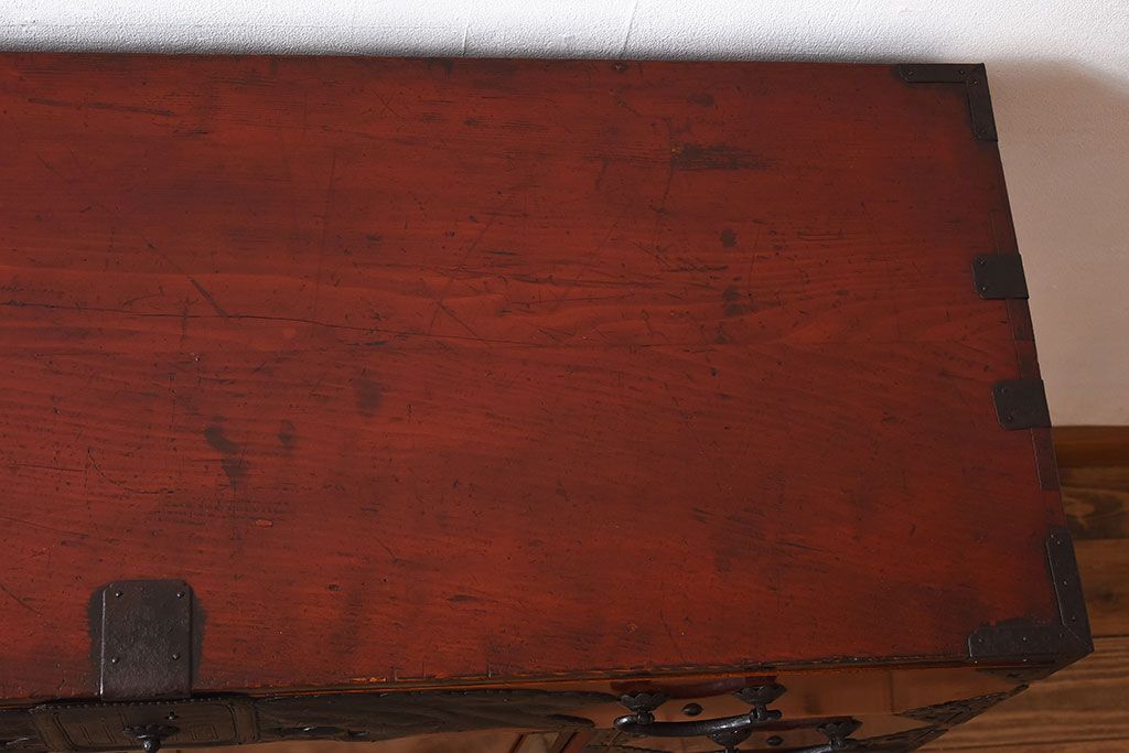 アンティーク家具　珍しい逸品　前面欅材の変わり型アンティーク仙台箪笥(帳場箪笥)