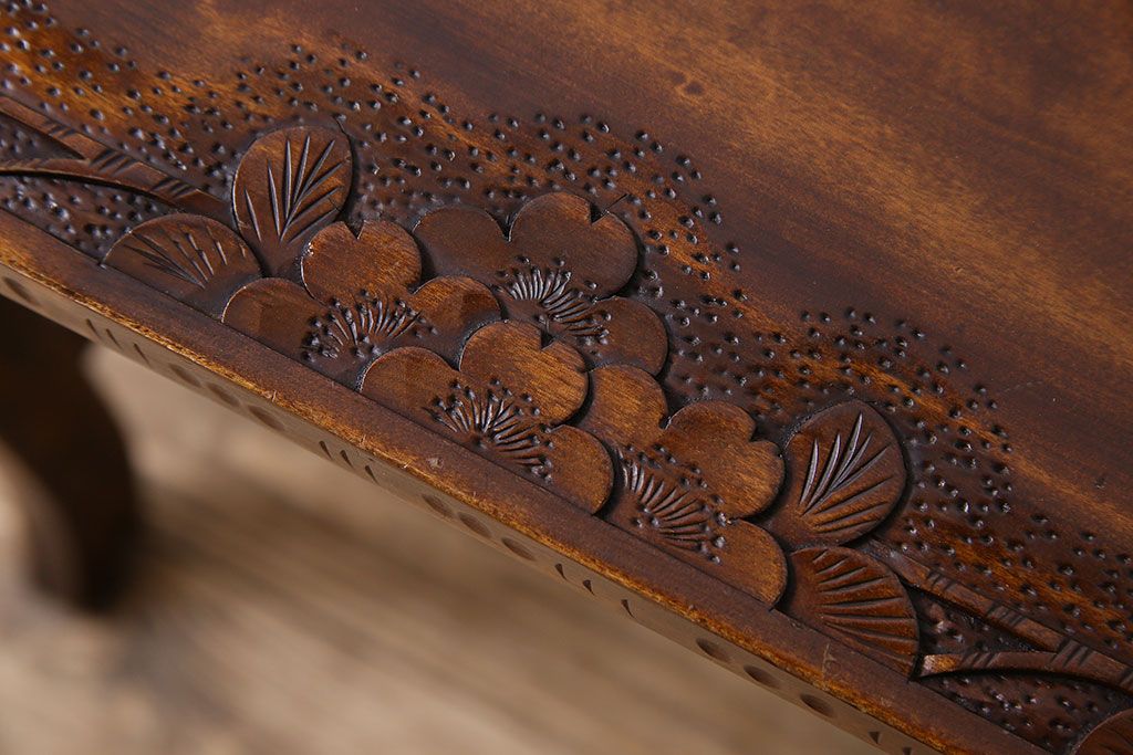 中古　桜モチーフが美しい伝統工芸軽井沢彫　サイドテーブル