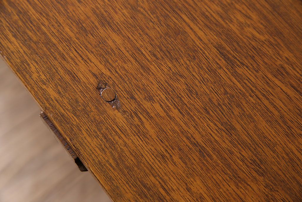 アンティーク家具　和製アンティーク　ラワン材製　天板一枚板のシンプルな鉄脚テーブル(3)