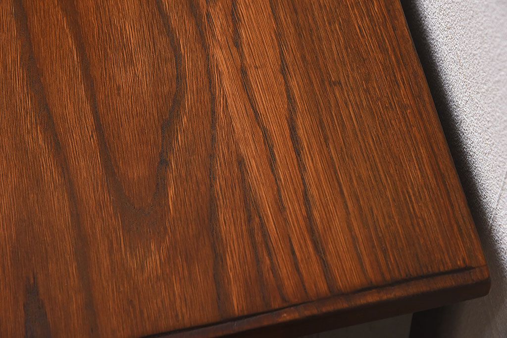 アンティーク家具　アンティークペイント　薄型　ナラ材製のかわいい両袖机