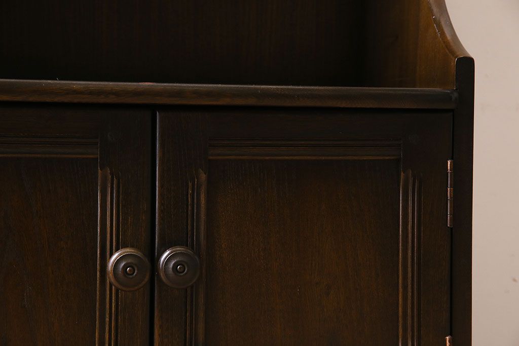 ヴィンテージ家具　ERCOL(アーコール)　イギリスビンテージ　オールドコロニアル　カップボードブックケース(本棚)