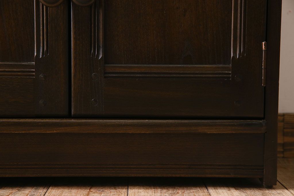 ヴィンテージ家具　ERCOL(アーコール)　イギリスビンテージ　オールドコロニアル　カップボードブックケース(本棚)