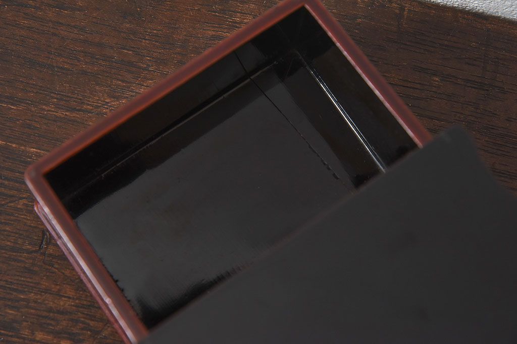 アンティーク雑貨　和製アンティーク　昭和期　漆が美しい和風小物入れ(漆器)