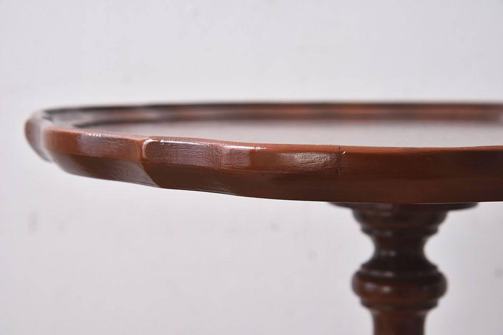 アンティーク雑貨　イギリスアンティーク　マホガニー材のクラシカルな花台(サイドテーブル、ワインテーブル)