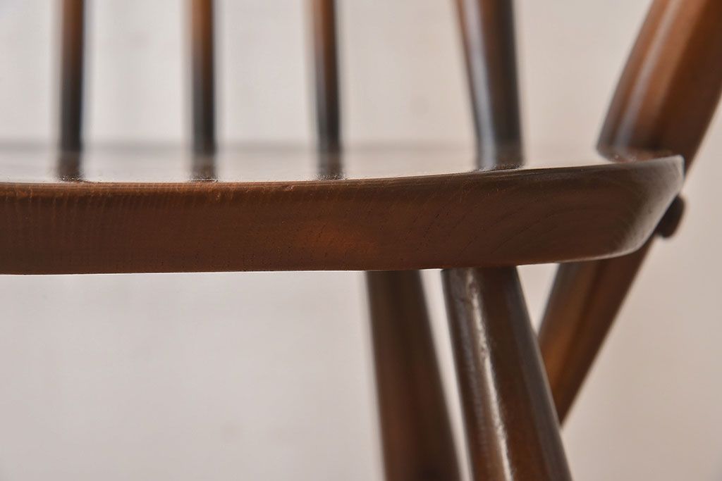 ヴィンテージ家具　英国ビンテージ　ERCOL(アーコール)　ゴールドスミス　アームチェア(1)
