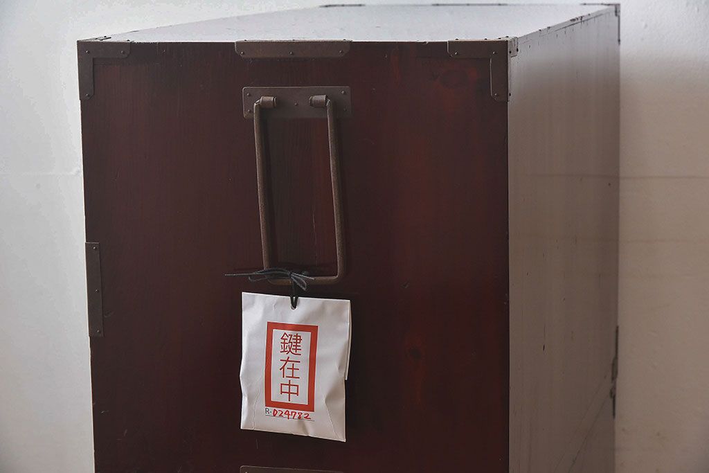 明治期　前面欅材製　極美品!漆が美しい衣装箪笥(二本松重ね箪笥)