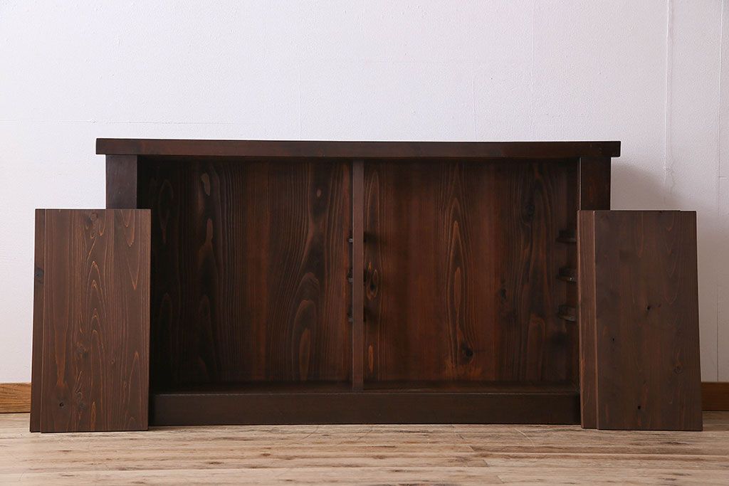 アンティーク家具　古民具・骨董　五尺　横桟引き戸の水屋箪笥サイドボード(テレビボード)