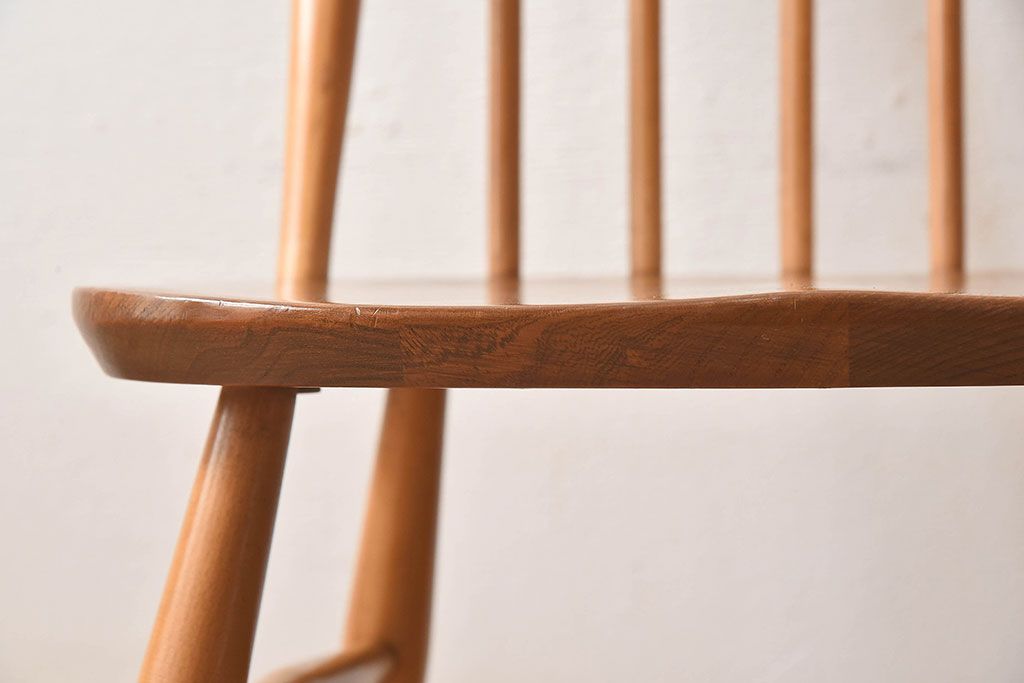 ヴィンテージ家具　ERCOL(アーコール)　英国ビンテージのシンプルなチェア(1)