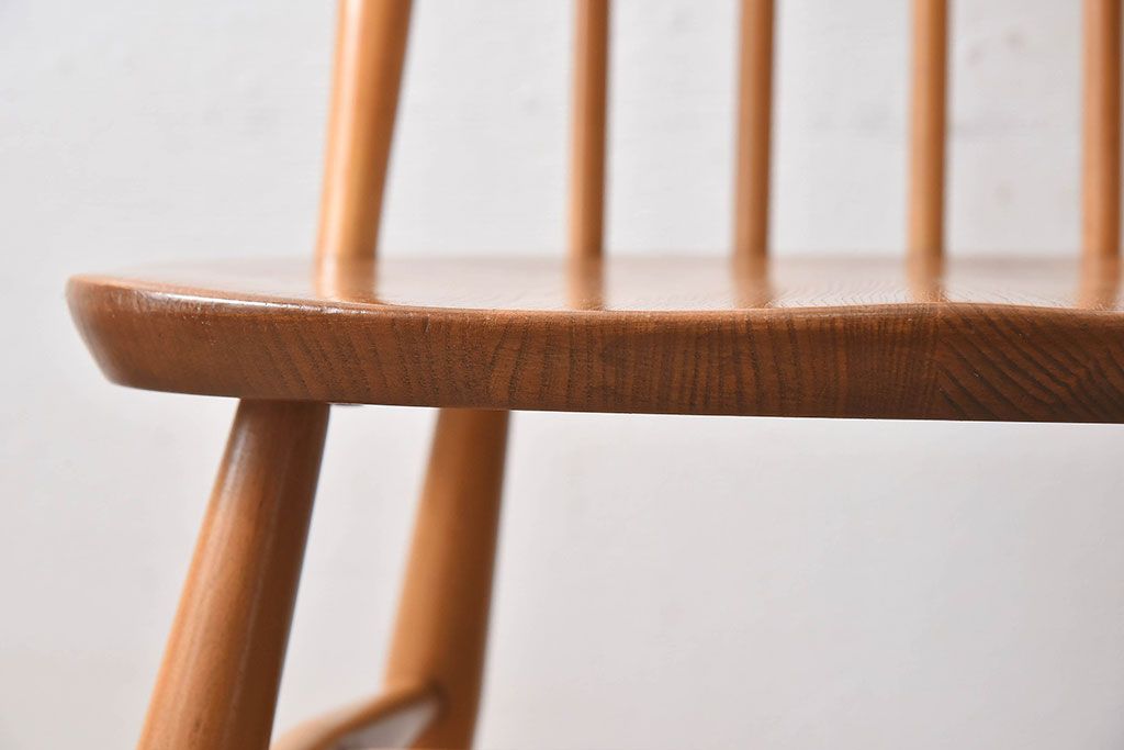 ヴィンテージ家具　ERCOL(アーコール)　英国ビンテージのシンプルなチェア(2)