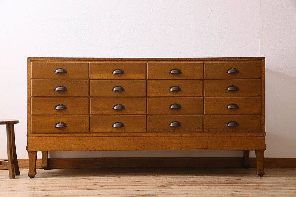 アンティーク家具　1960年頃　イギリスアンティーク　おしゃれなシャツケース(ガラスケース、ショーケース)