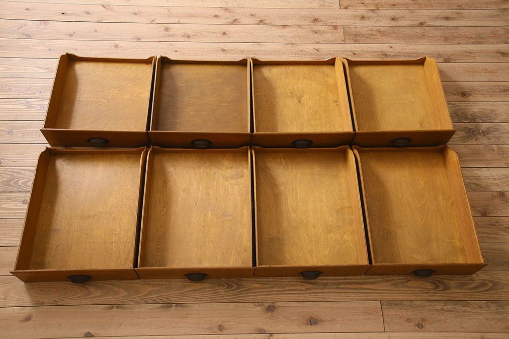 アンティーク家具　1960年頃　イギリスアンティーク　おしゃれなシャツケース(ガラスケース、ショーケース)