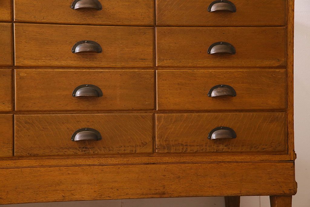 アンティーク家具　1960年頃　イギリスアンティーク　おしゃれなシャツケース(ガラスケース、ショーケース)