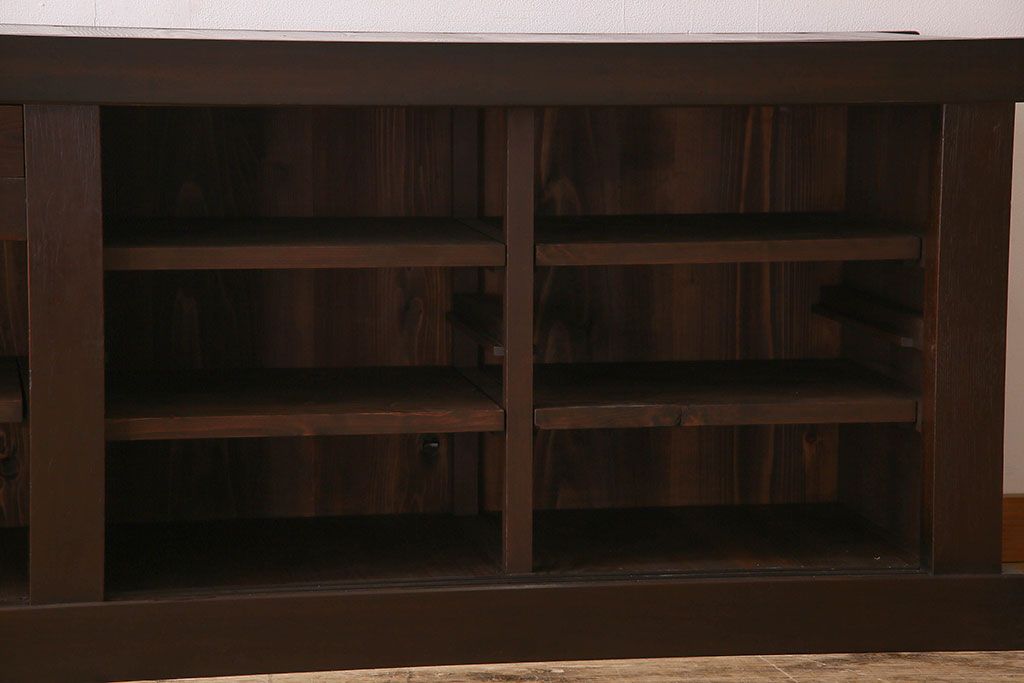 アンティーク家具　明治期　六尺　水屋箪笥ローボード(サイドボード、テレビ台、キャビネット、収納棚)