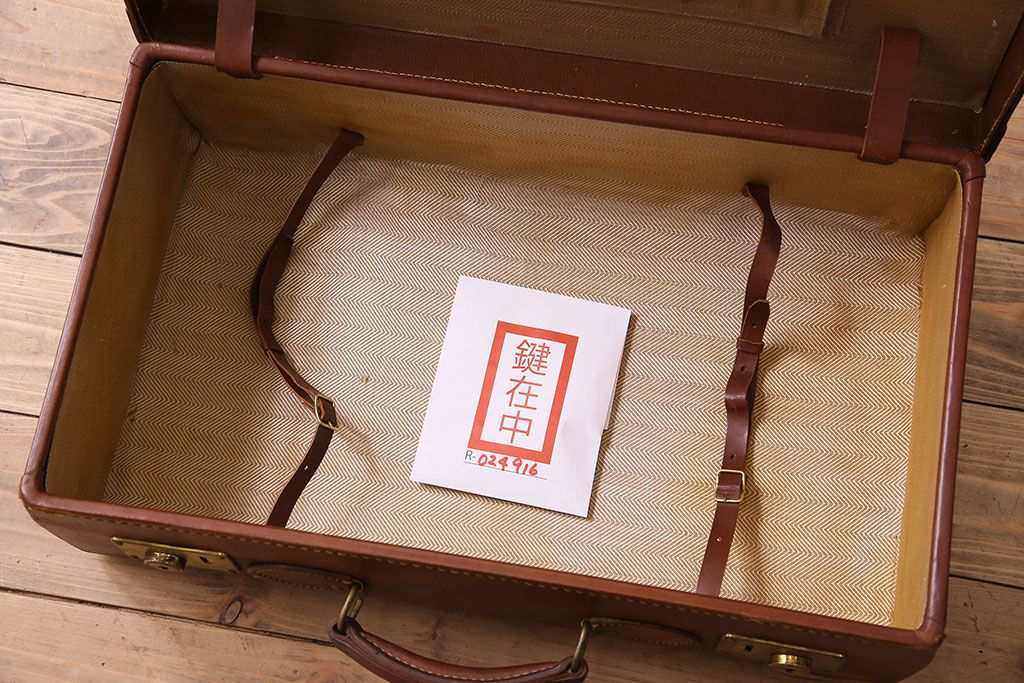 アンティーク雑貨　和製アンティーク　本革の鍵付きトランク