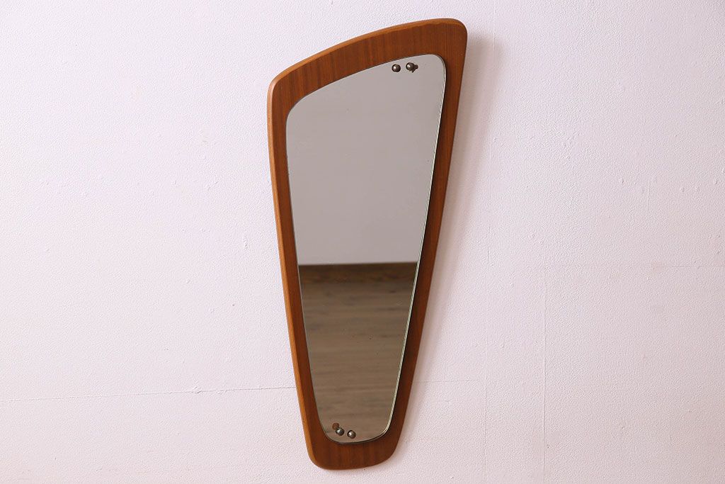 アンティーク雑貨　北欧ビンテージ　個性的でおしゃれな壁掛けミラー(鏡)