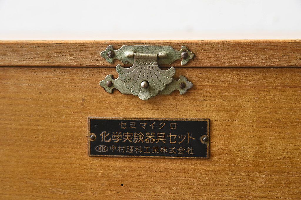 アンティーク雑貨　昭和レトロ　ナラ材製　シンプルなデザインの小箱