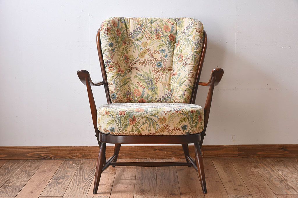 イギリスブランド家具　ERCOL(アーコール)製のクッションチェア(アームチェア、ソファ)