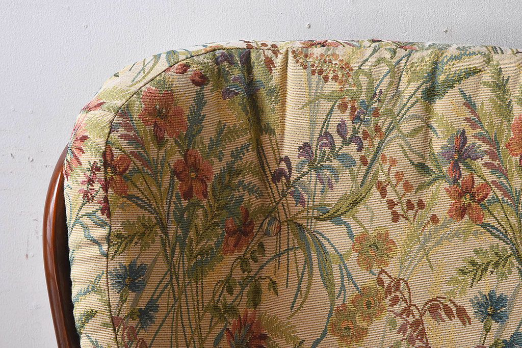 イギリスブランド家具　ERCOL(アーコール)製のクッションチェア(アームチェア、ソファ)