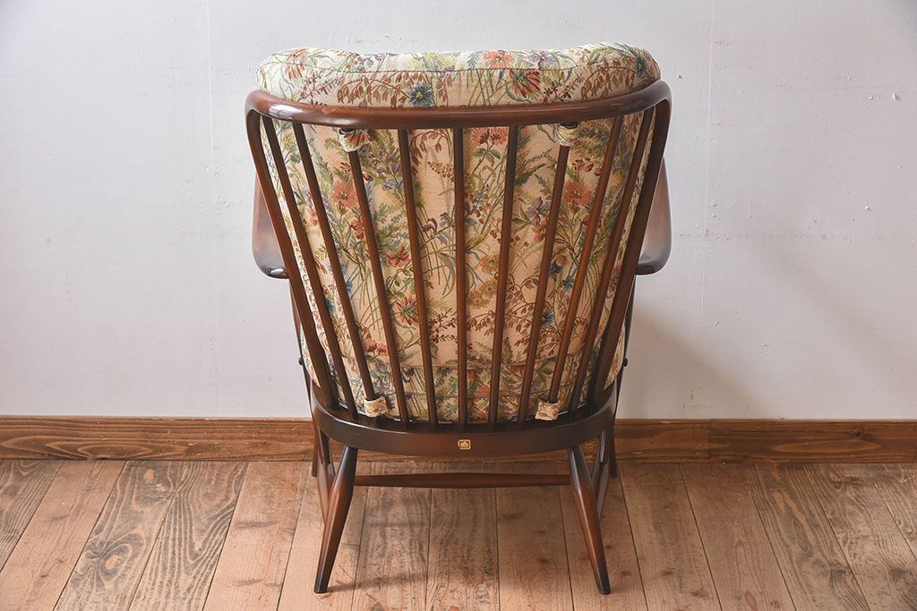 イギリスブランド家具　ERCOL(アーコール)製のクッションチェア(アームチェア、ソファ)