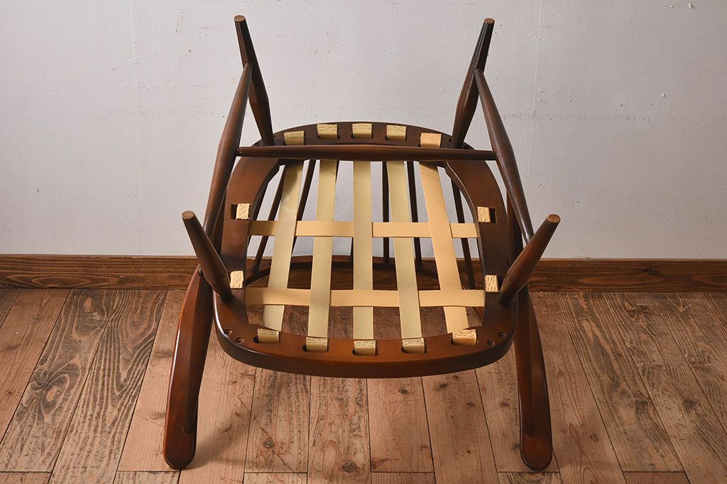 イギリスブランド家具　ERCOL(アーコール)製のクッションチェア(アームチェア、ソファ)