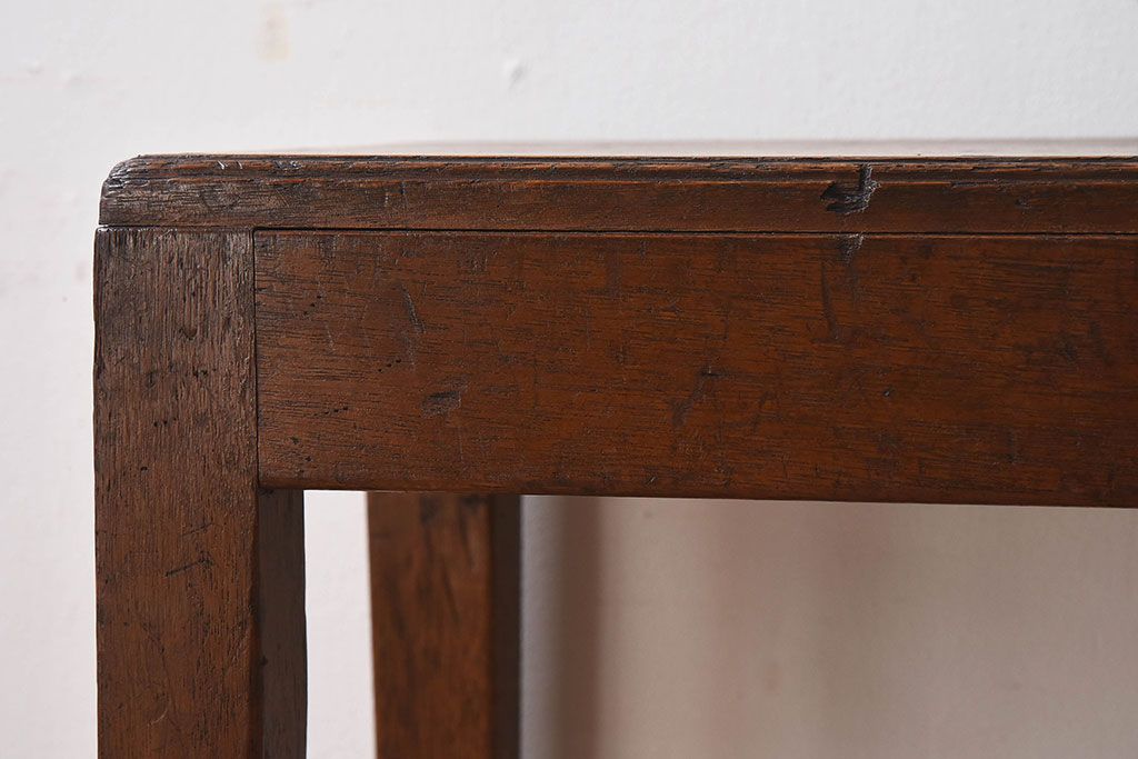 アンティーク雑貨　昭和レトロ　古い木の質感が味わい深いサイドテーブル(花台)