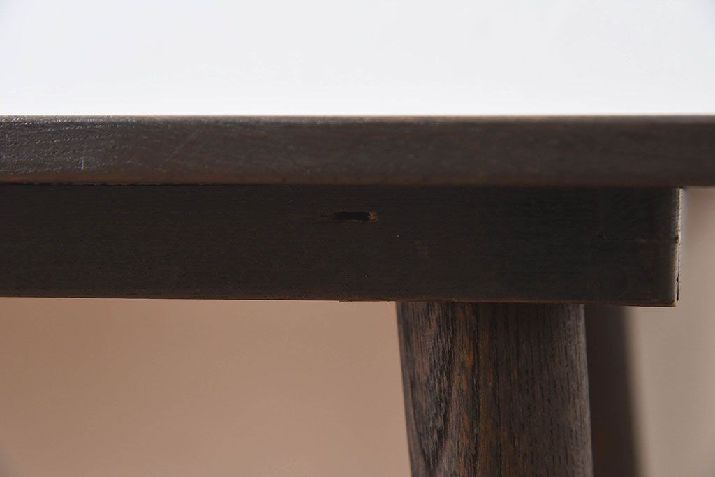 アンティーク雑貨　リメイク品　栓材　昭和レトロの雰囲気が魅力的なサイドテーブル(花台)