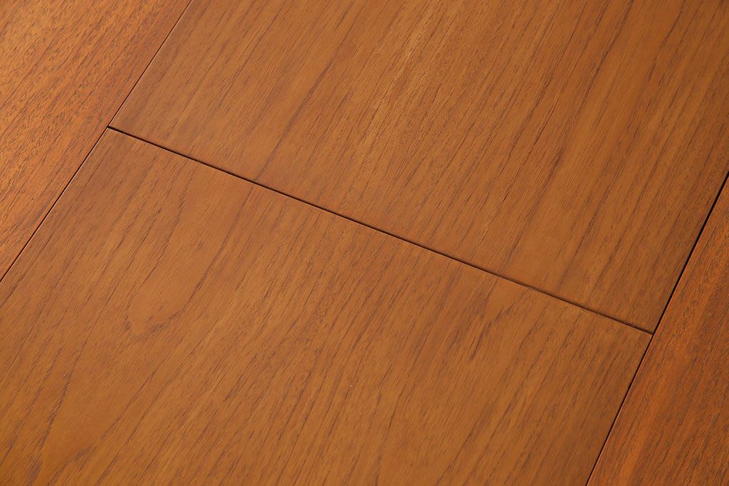 ヴィンテージ家具　北欧ビンテージ　チーク材　木のぬくもり溢れる丸型エクステンションテーブル