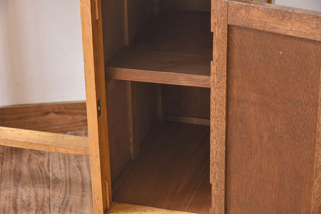 レトロ家具　昭和レトロ　栓材　木色の違いが印象的な片袖机(デスク)