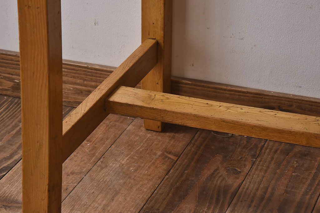 レトロ家具　昭和レトロ　栓材　木色の違いが印象的な片袖机(デスク)