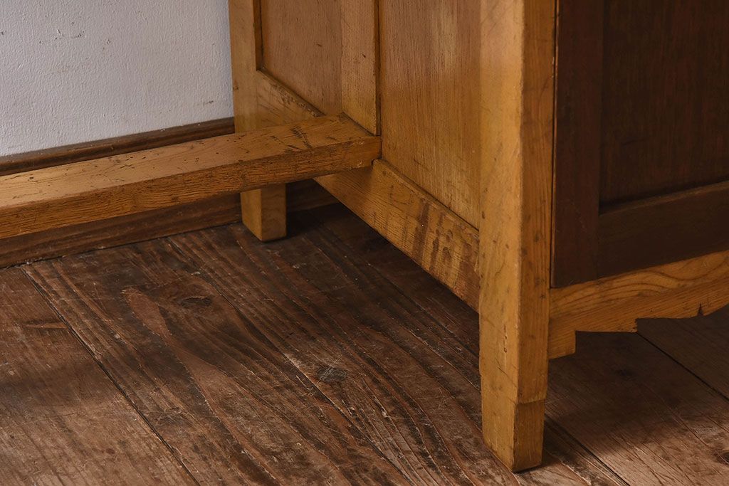 レトロ家具　昭和レトロ　栓材　木色の違いが印象的な片袖机(デスク)