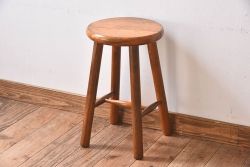 レトロ家具　昭和レトロ　パイン材　古い木の質感が味のある丸型スツール(椅子、チェア)