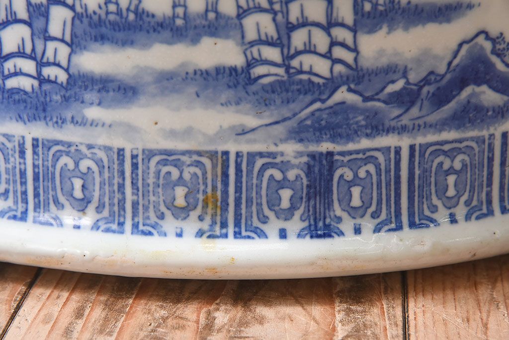 アンティーク雑貨　古民具・骨董　竹と花の文様　珍しい形の瀬戸火鉢