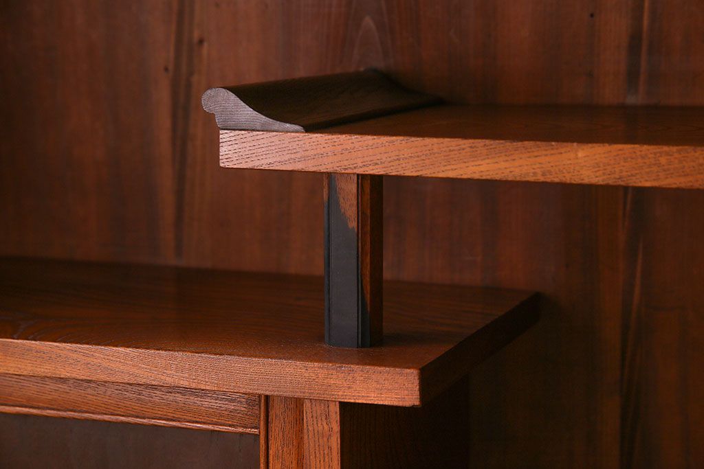 アンティーク家具　和製アンティーク　三方欅材の上質な茶箪笥(茶棚、収納棚)