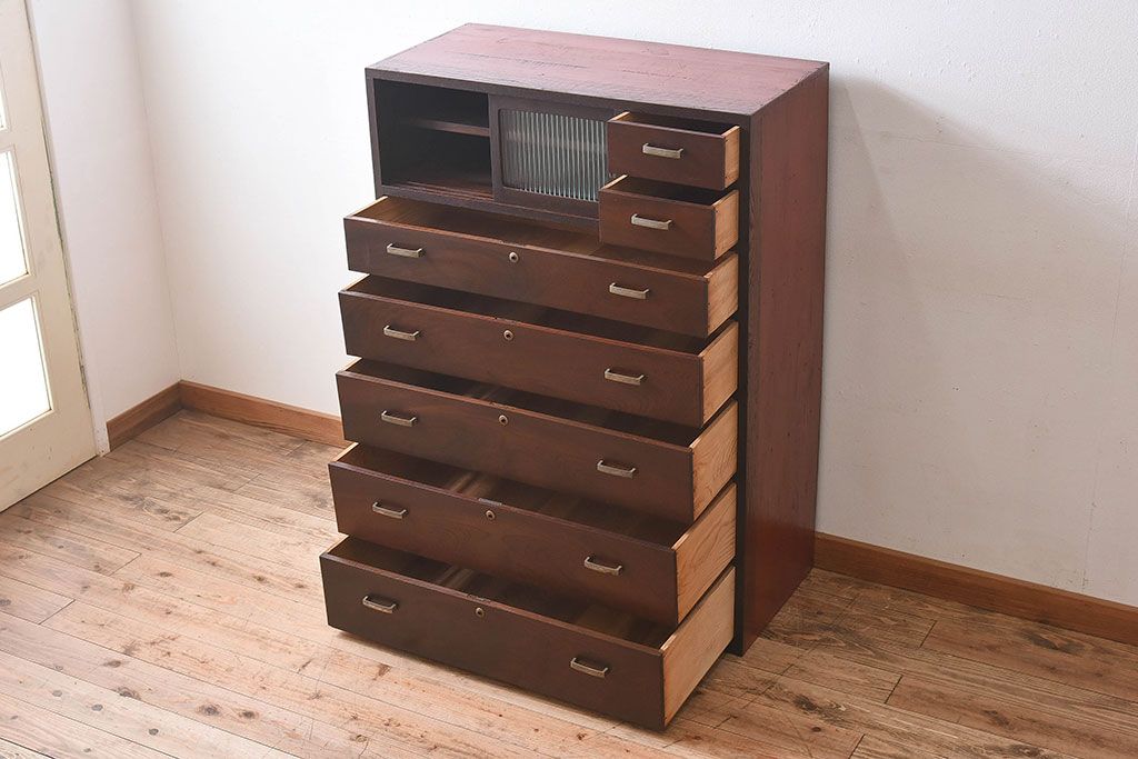 レトロ家具　昭和レトロ　前面栗材製　モールガラス入り!衣装箪笥(引き出し、チェスト)