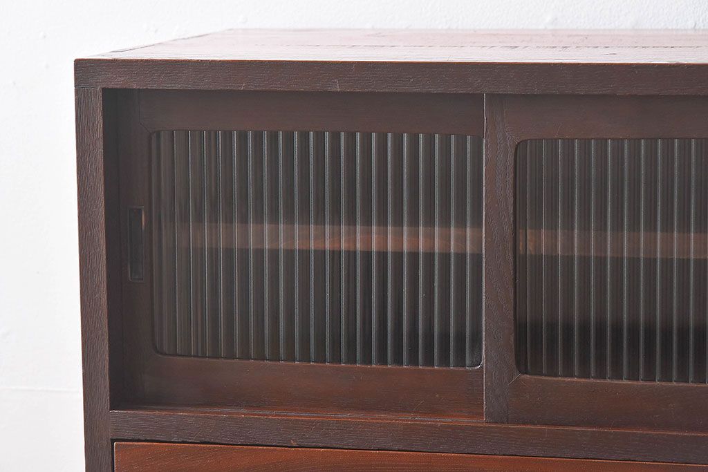 レトロ家具　昭和レトロ　前面栗材製　モールガラス入り!衣装箪笥(引き出し、チェスト)