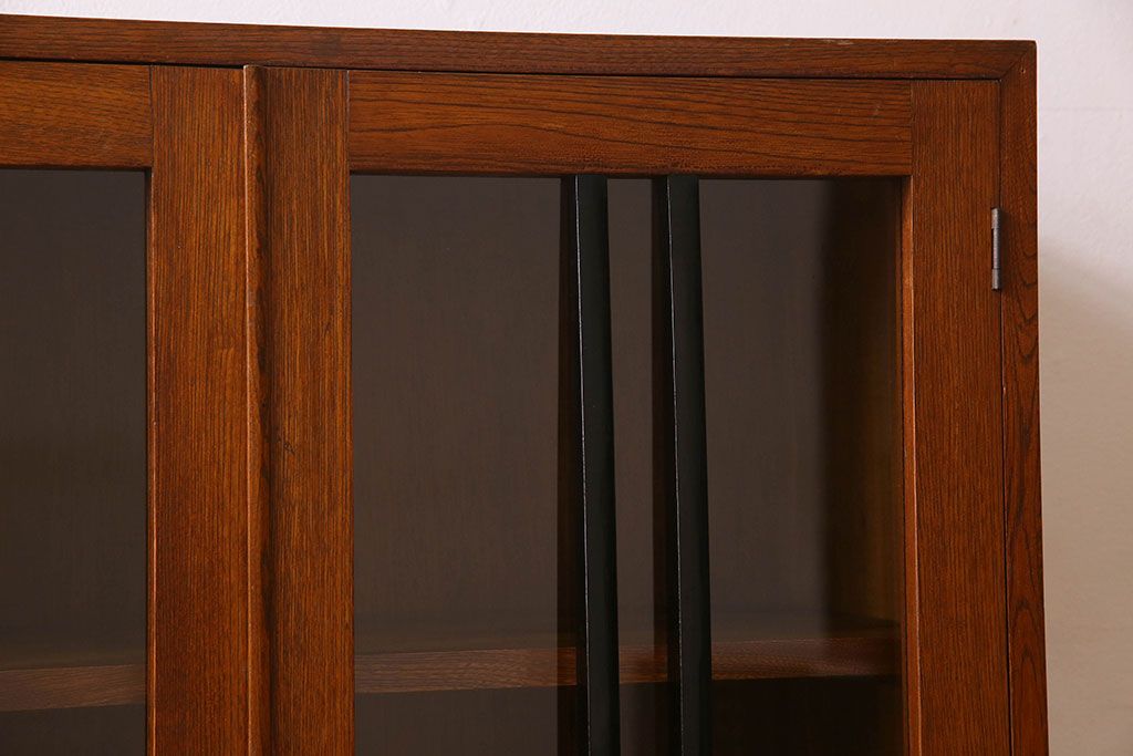 レトロ家具　昭和レトロ　シンプルなデザインの本箱(ブックケース、収納箱)