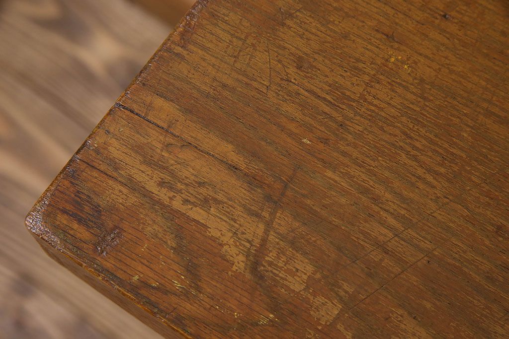 レトロ家具　昭和レトロ　ナラ材一枚板の重厚な鉄脚ベンチ(長椅子、アイアンベンチ)(1)
