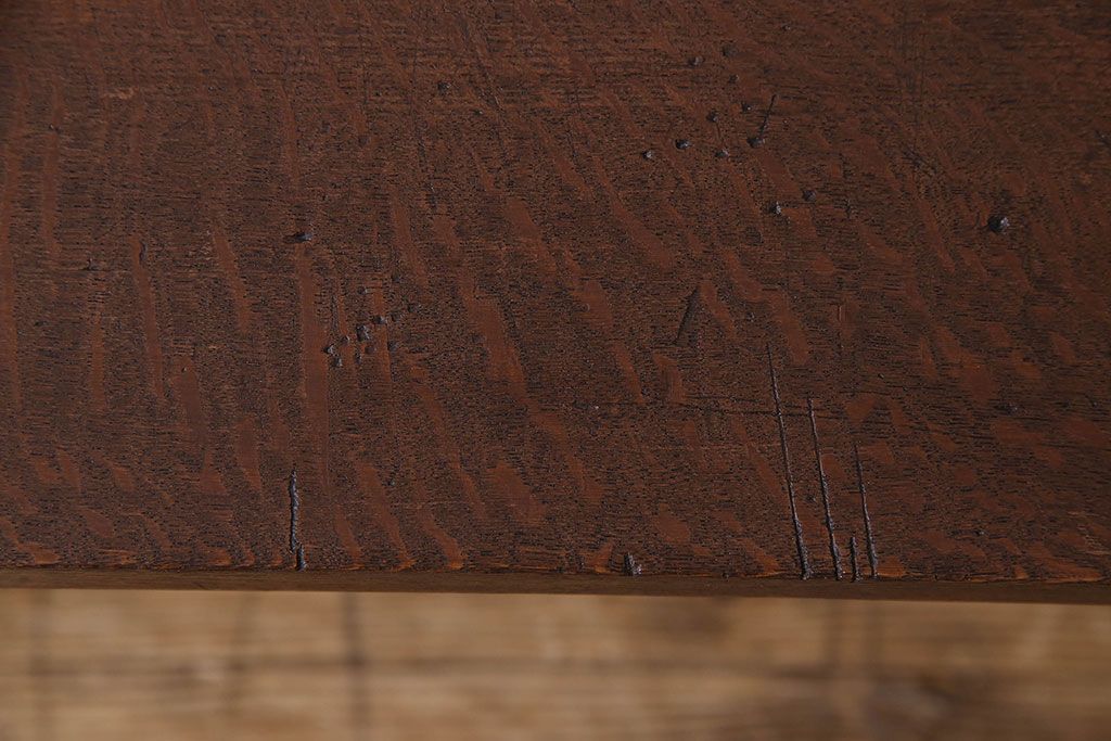 レトロ家具　昭和レトロ　ナラ材一枚板 古材の質感が味わい深い鉄脚ベンチ(長椅子、アイアンベンチ)(1)