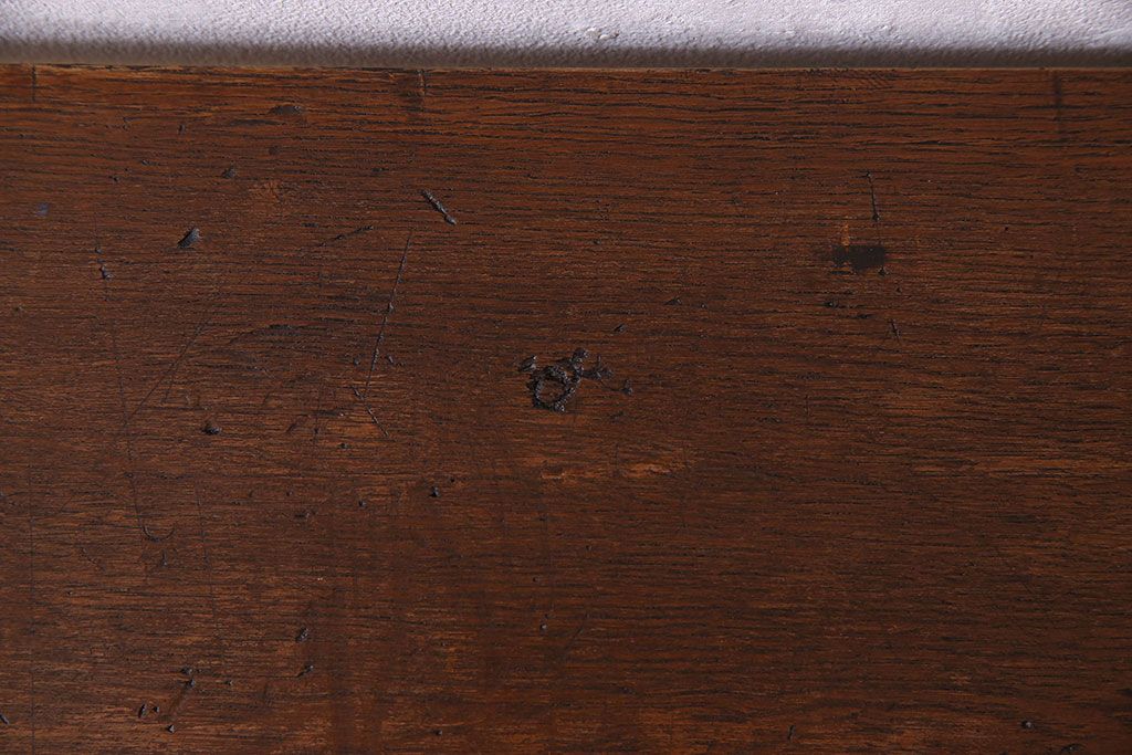 レトロ家具　昭和レトロ　ナラ材一枚板 古材の質感が味わい深い鉄脚ベンチ(長椅子、アイアンベンチ)(2)