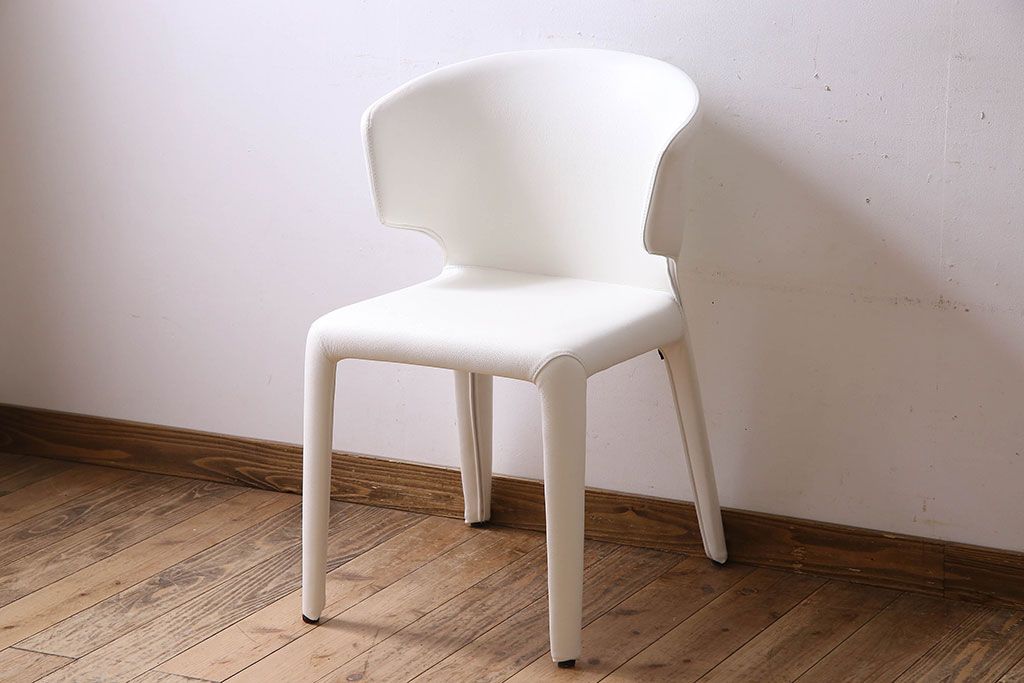 中古　ブランド家具　Cassina(カッシーナ)製　HOLA(オラ)　アームチェア(イス、椅子)(定価約23万円)(1)