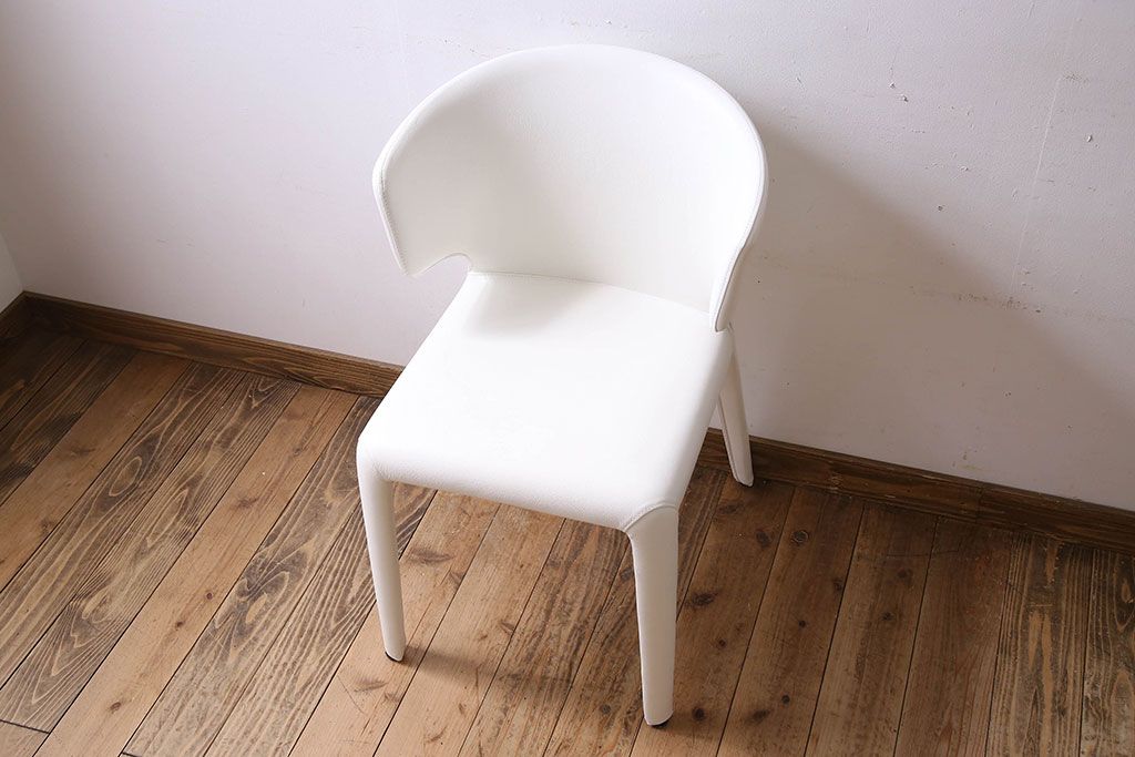 中古　ブランド家具　Cassina(カッシーナ)製　HOLA(オラ)　アームチェア(イス、椅子)(定価約23万円)(1)